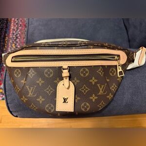 Authentic Louis Vuitton High Rise Bumbag in Monogram